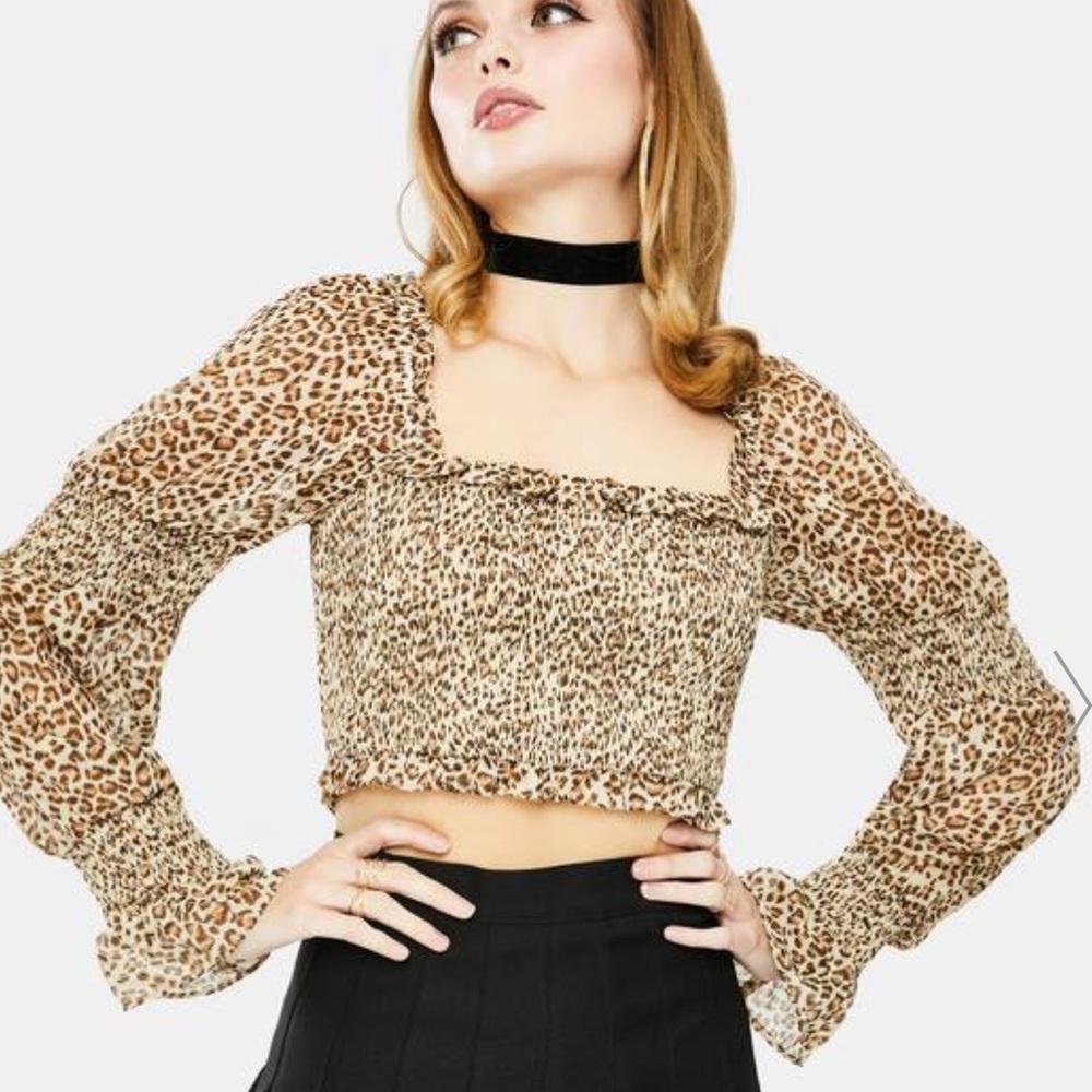 Dolls kill LEOPARD LONG SLEEVE CROP TOP